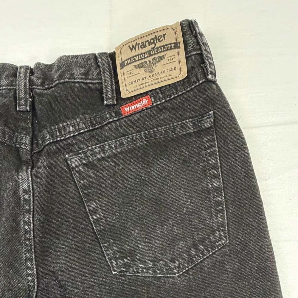 Wrangler Relaxed Fit Black Denim Jeans 34x29